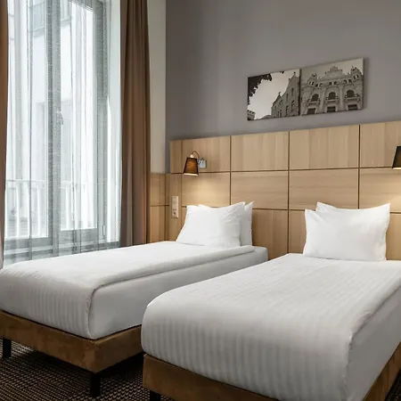 Wellton Centrum & Viesnīca 4*